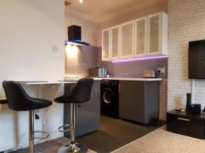 The Broughton Residence - Modern 1 Bed Flat - Walking distance from City Centre